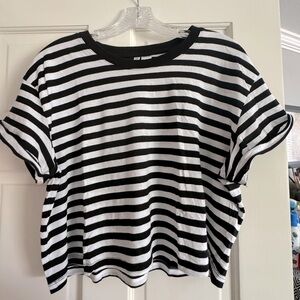 Cropped black & white striped tee